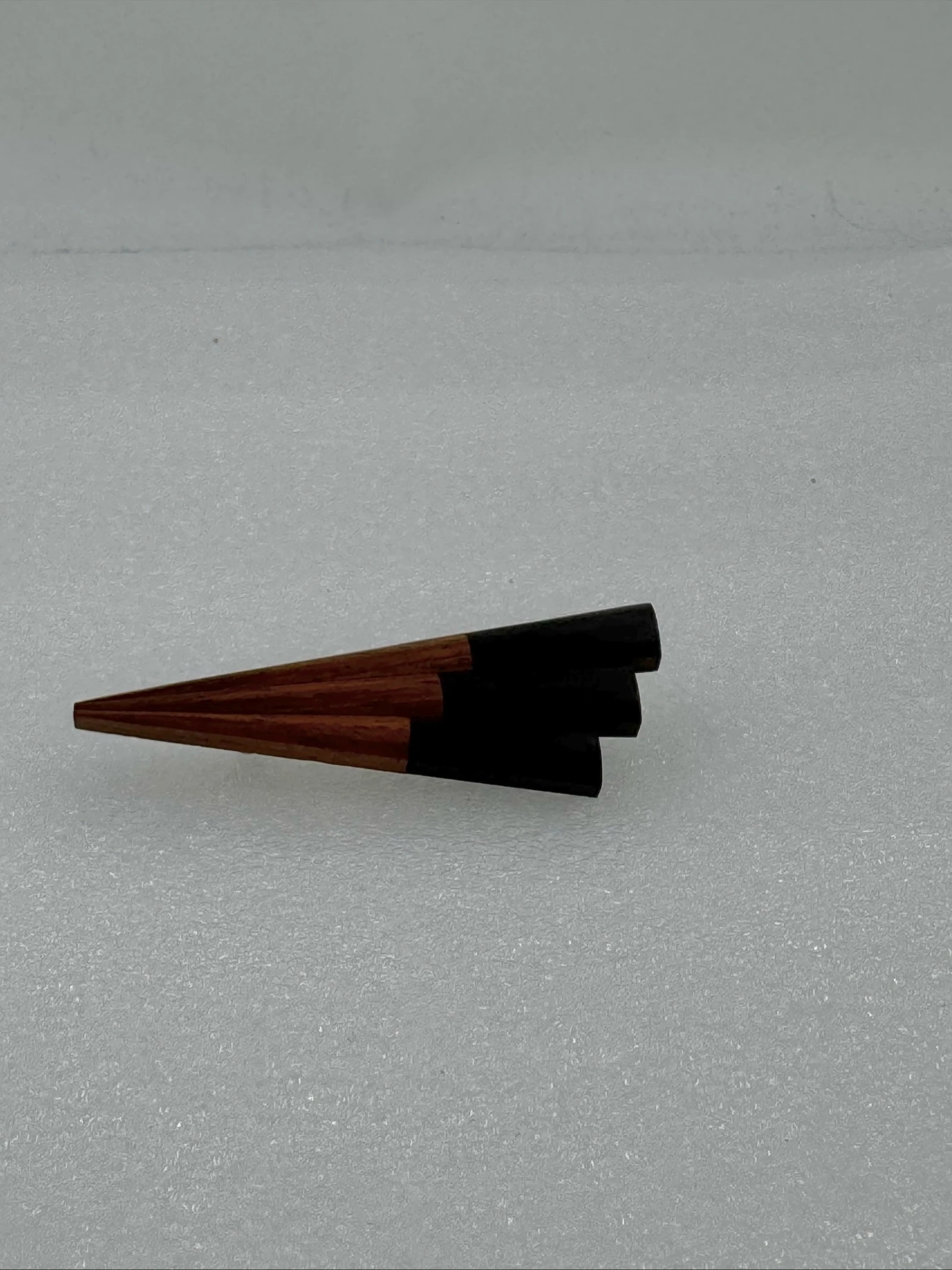 Unieke houten broche - Bruin en Zwart